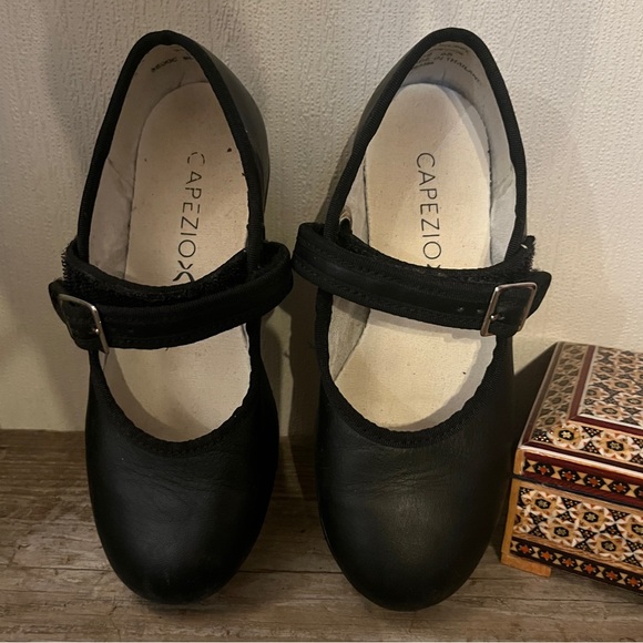 Capezio black Tap Shoes size 12 - Picture 2 of 9